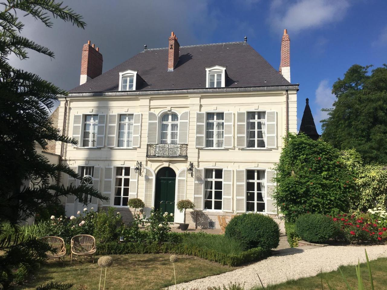 Entre Cour Et Jardin Bed & Breakfast Arras Dış mekan fotoğraf