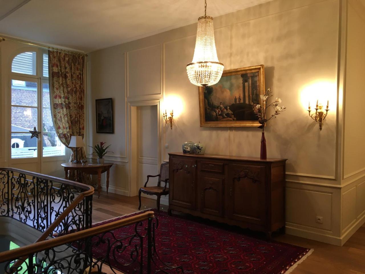 Entre Cour Et Jardin Bed & Breakfast Arras Dış mekan fotoğraf